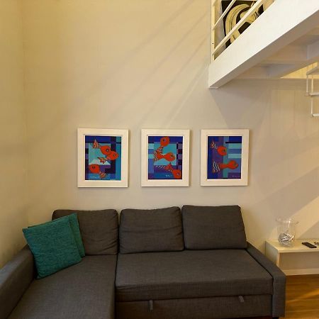 Vicool Apartments - Centro Storico Napoli Luaran gambar