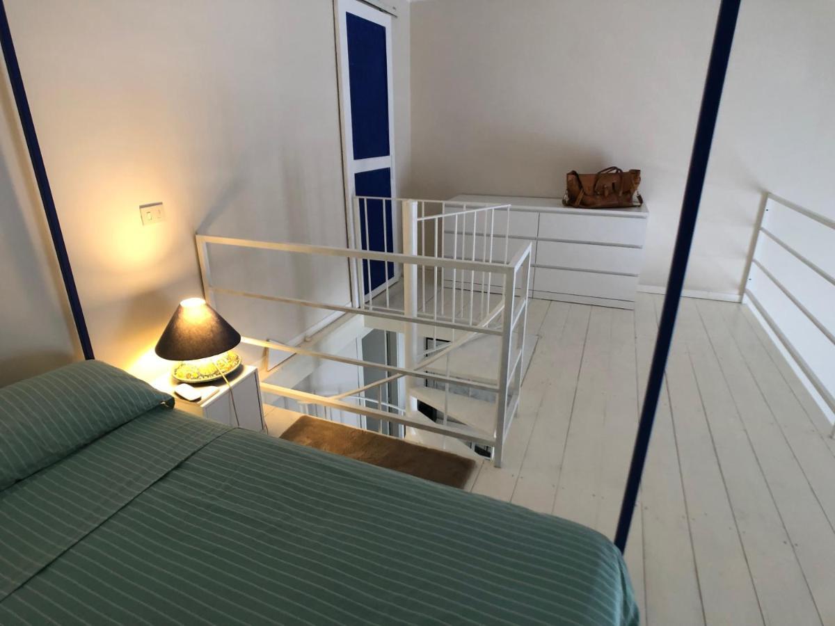 Vicool Apartments - Centro Storico Napoli Luaran gambar