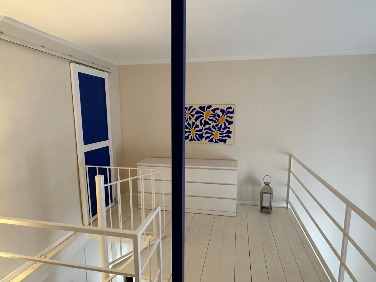 Vicool Apartments - Centro Storico Napoli Luaran gambar