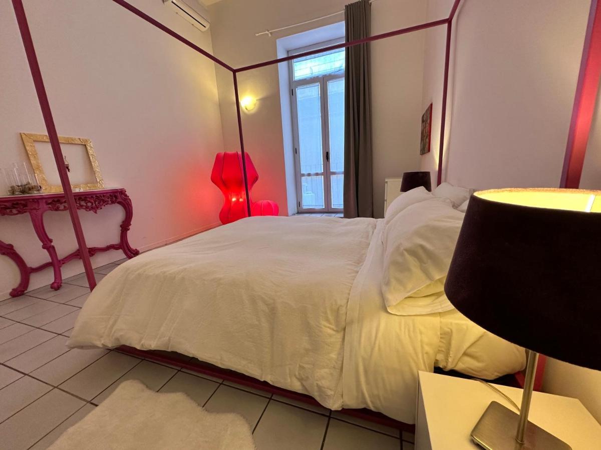 Vicool Apartments - Centro Storico Napoli Luaran gambar
