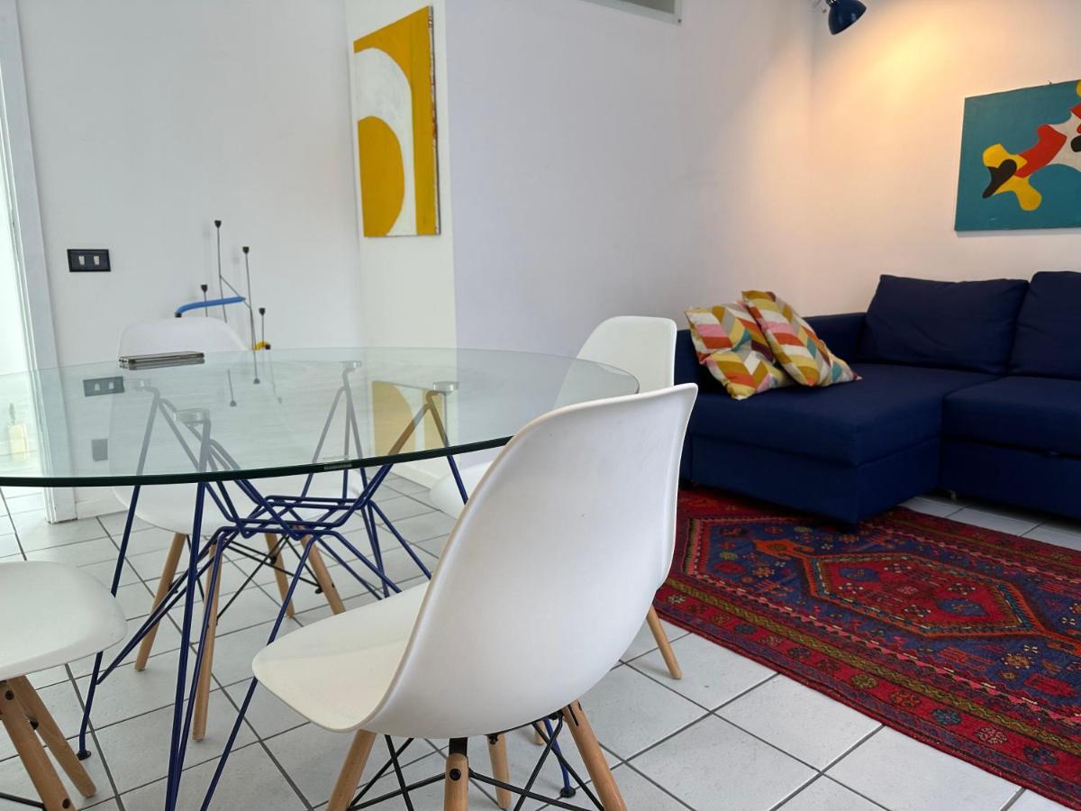 Vicool Apartments - Centro Storico Napoli Luaran gambar