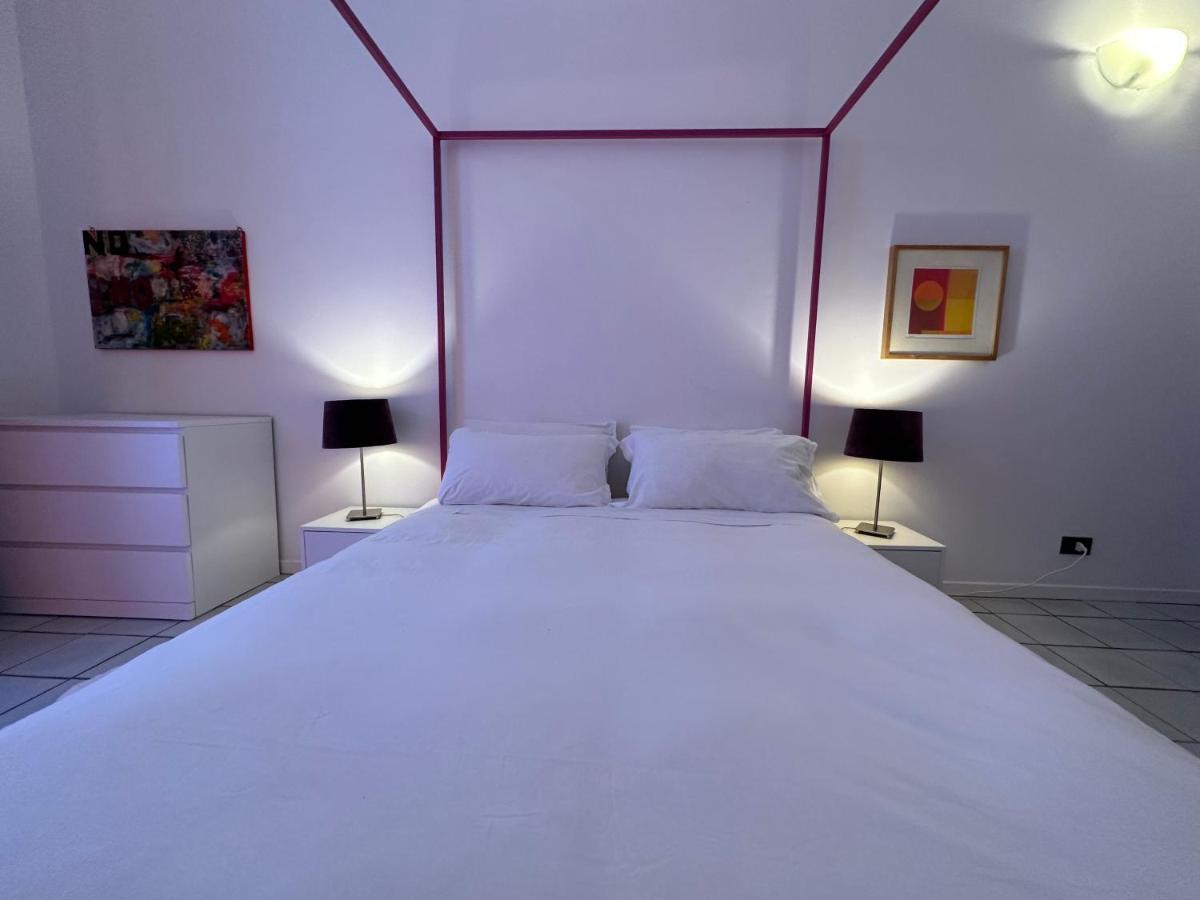 Vicool Apartments - Centro Storico Napoli Luaran gambar